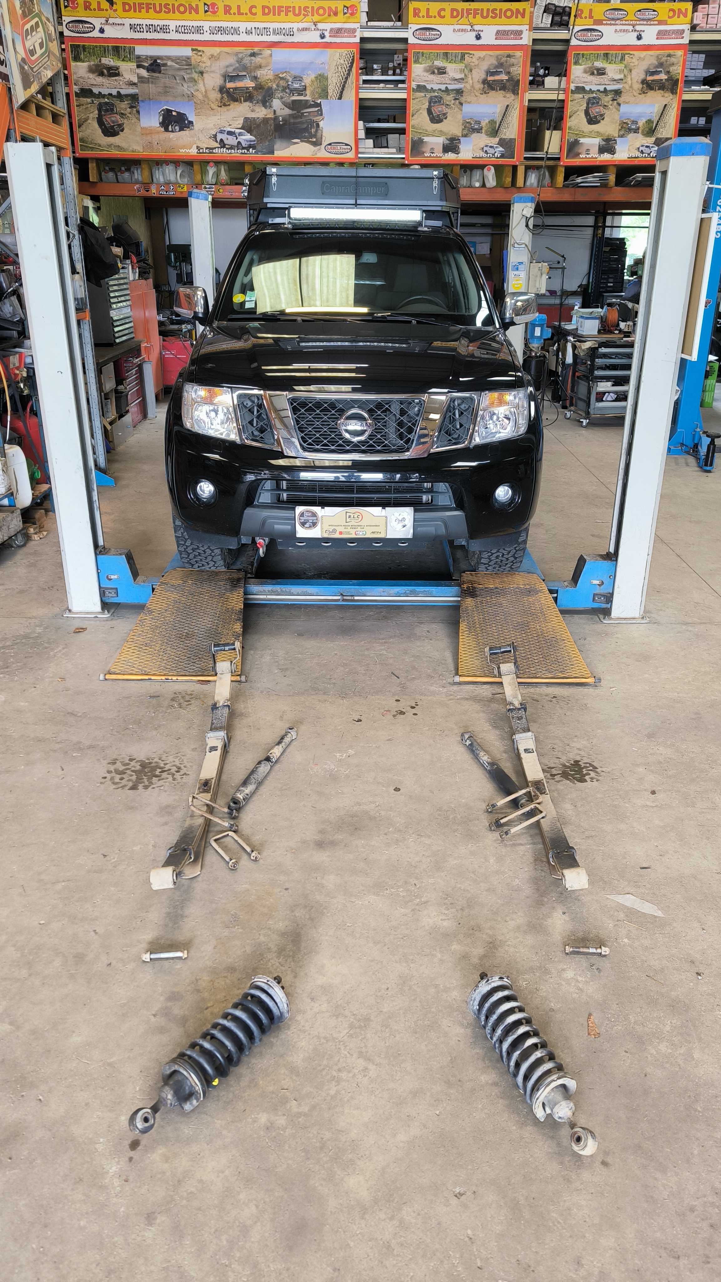 Nissan Navara D40 après modifications - vue éclatée des pièces